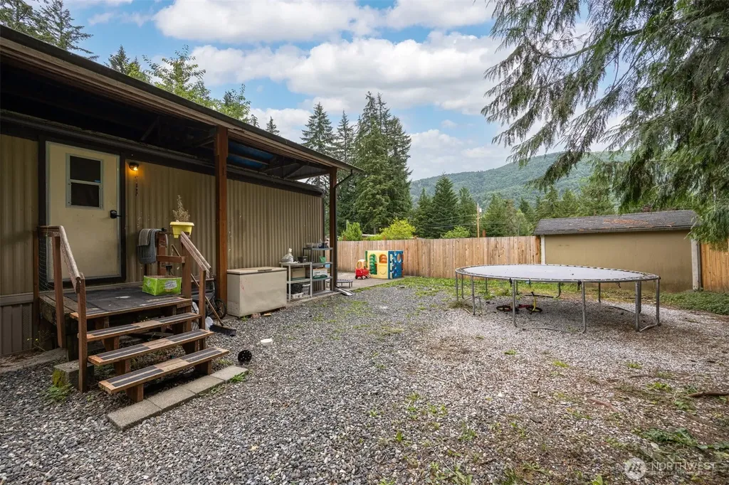 8372 Juniper Lane Maple Falls WA 98266