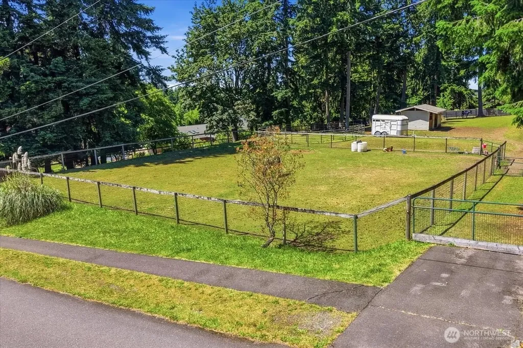 16505 38th Street E Lake Tapps WA 98391