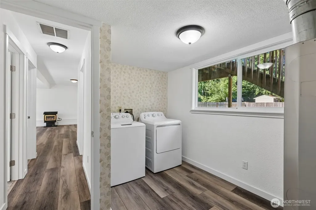 16409 92nd Avenue E Puyallup WA 98375