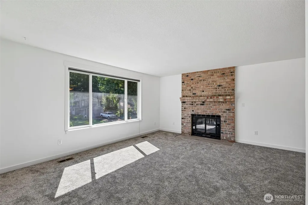 16409 92nd Avenue E Puyallup WA 98375