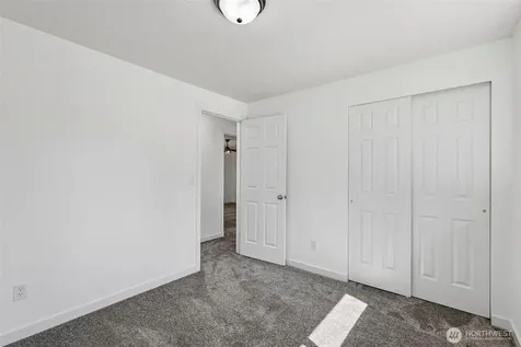 16409 92nd Avenue E Puyallup WA 98375