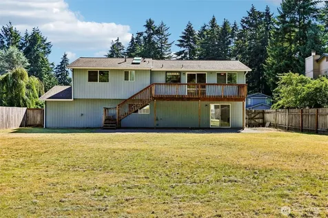 16409 92nd Avenue E Puyallup WA 98375