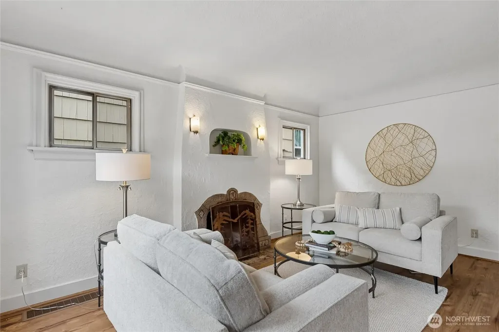 346 NE 58th Street Seattle WA 98105