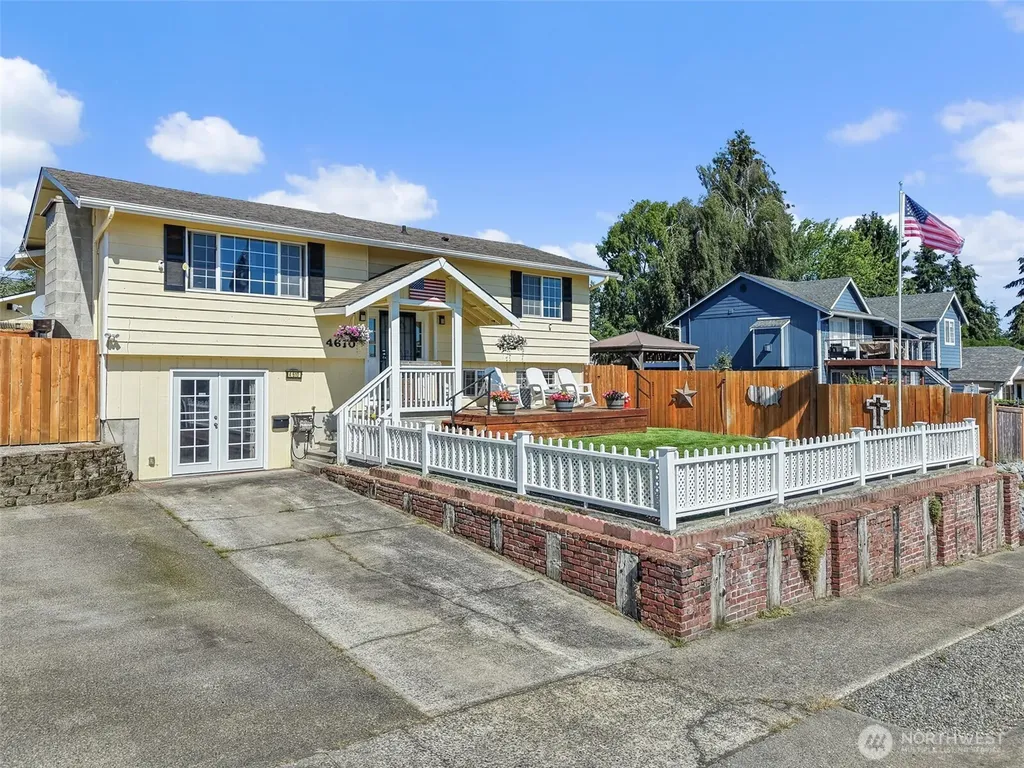 4610 N Defiance Street Tacoma WA 98407