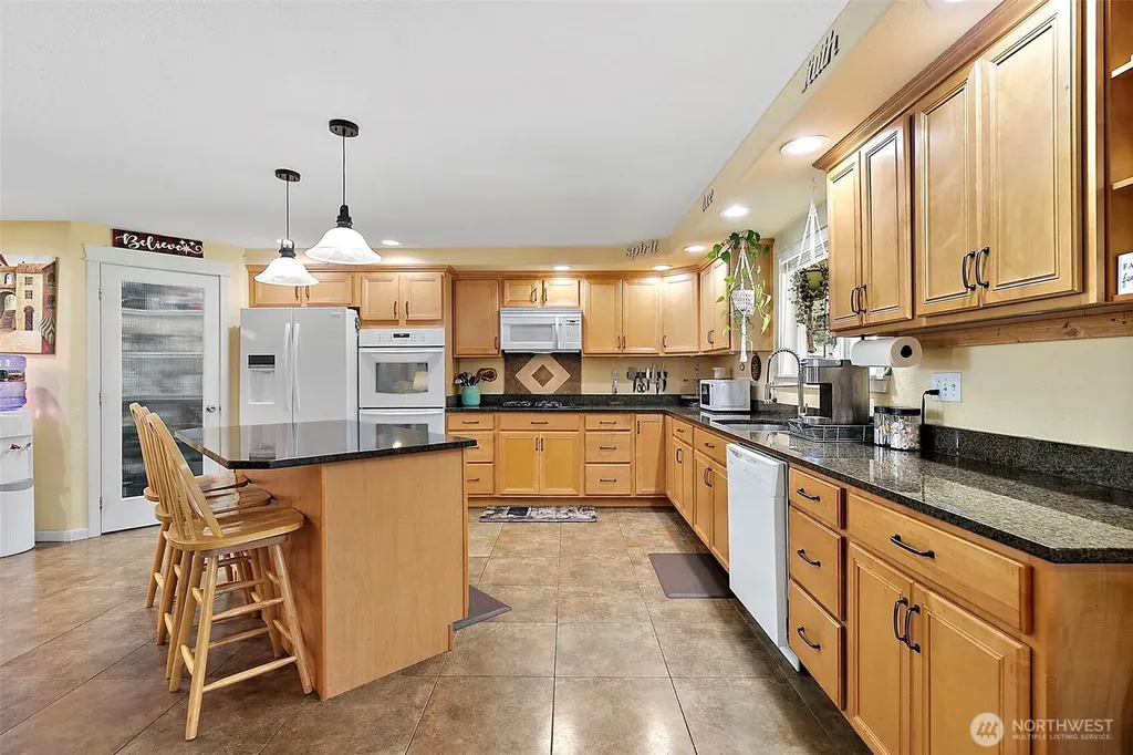 4610 N Defiance Street Tacoma WA 98407