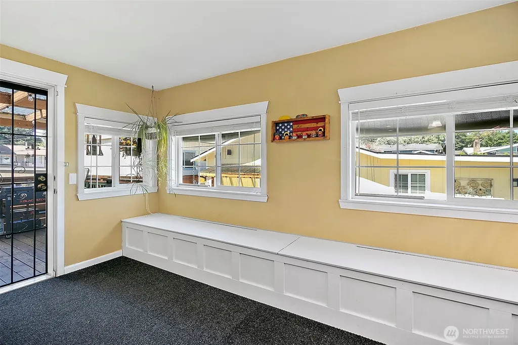 4610 N Defiance Street Tacoma WA 98407