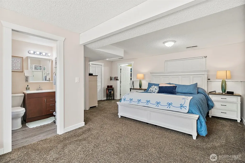 4610 N Defiance Street Tacoma WA 98407