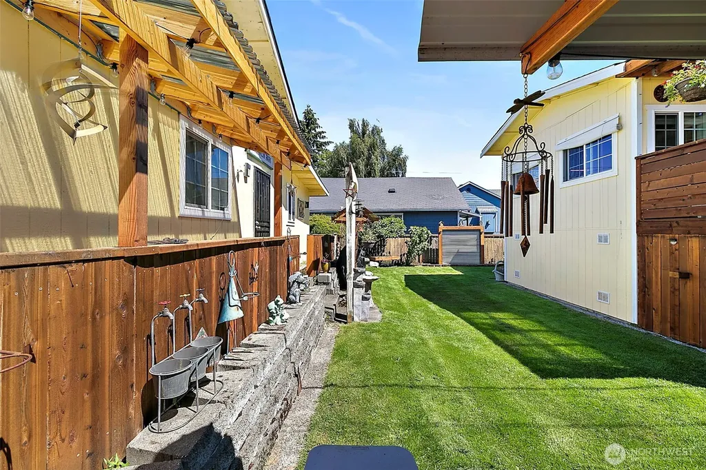 4610 N Defiance Street Tacoma WA 98407