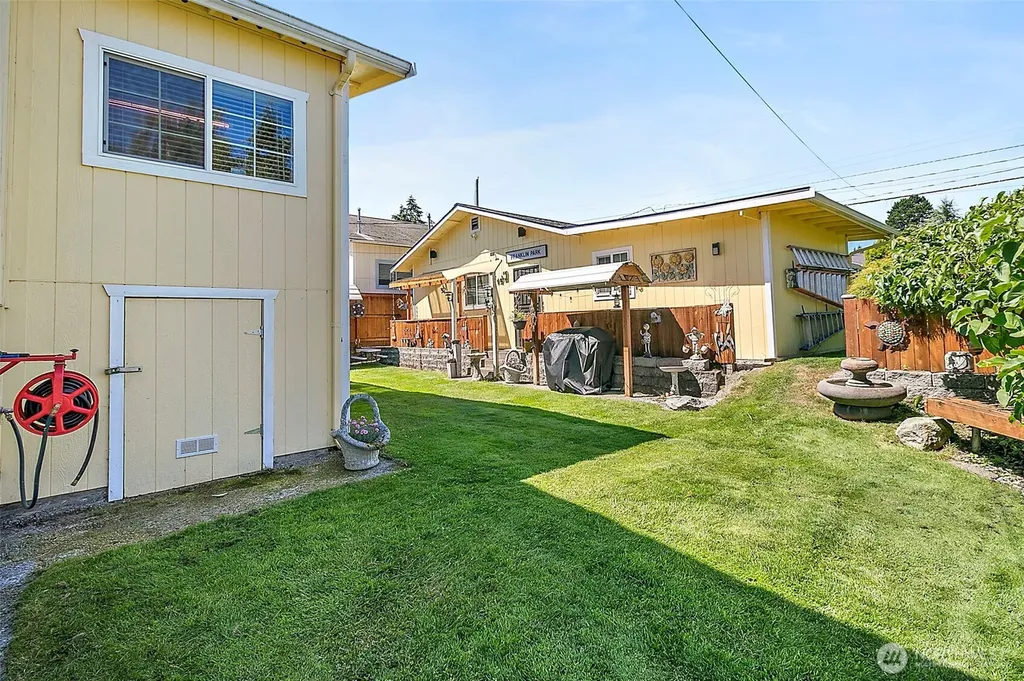 4610 N Defiance Street Tacoma WA 98407