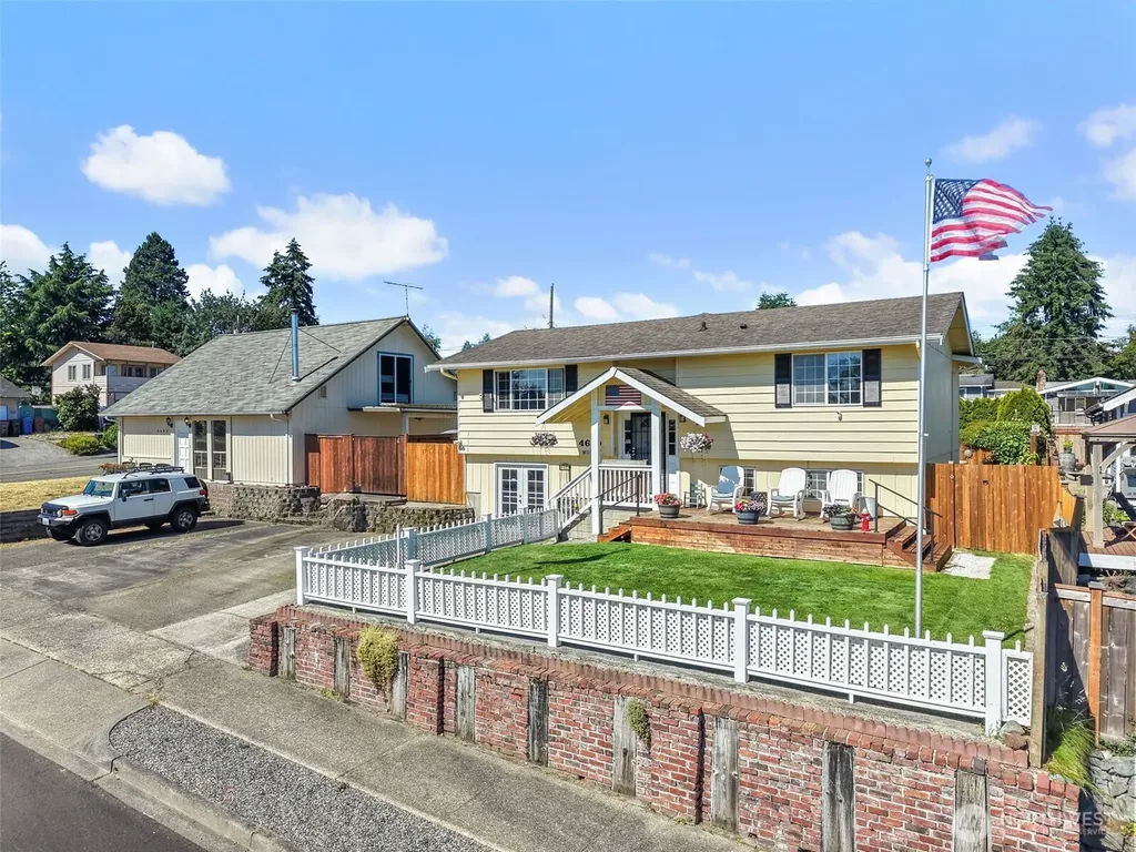 4610 N Defiance Street Tacoma WA 98407