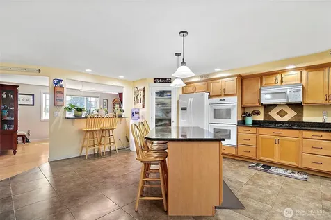 4610 N Defiance Street Tacoma WA 98407