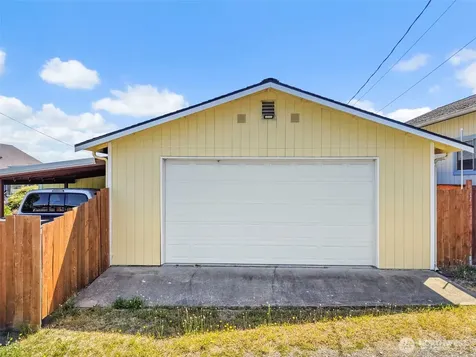 4610 N Defiance Street Tacoma WA 98407