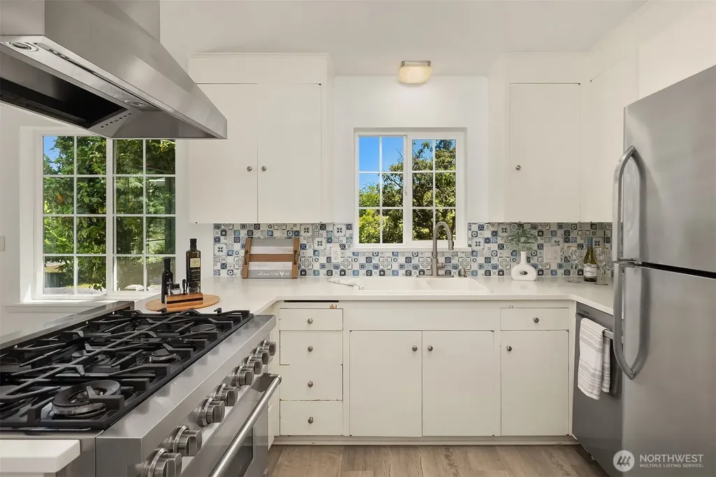 16414 48th Avenue W Edmonds WA 98026