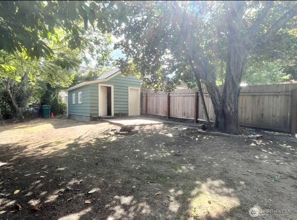 1615 Gregory Way Bremerton WA 98337