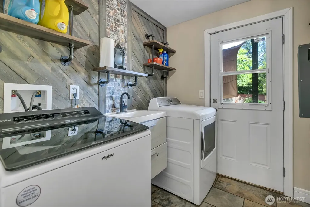 2558 25th Loop SE Lacey WA 98503