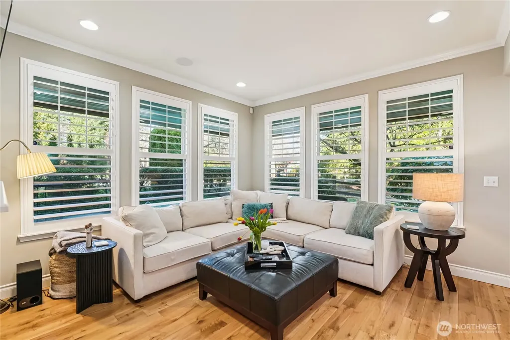 7704 Fairway Avenue SE Snoqualmie WA 98065