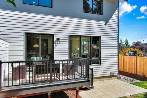 3626 191st Place SW Lynnwood WA 98036
