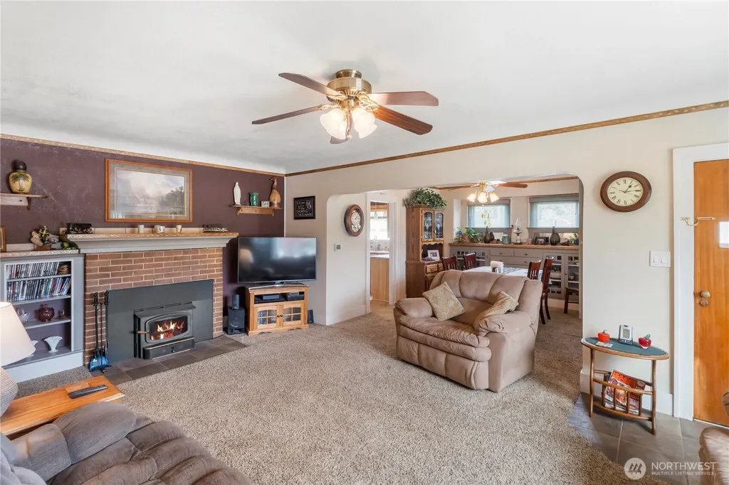 20341 Old Highway 99 SW Centralia WA 98531