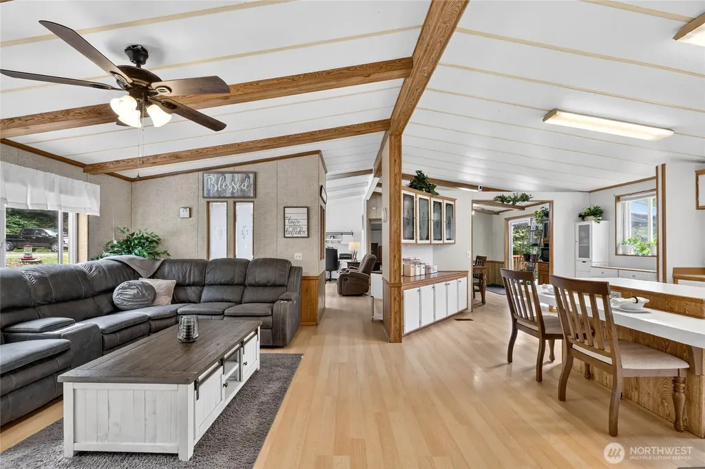 6622 5th Drive NW Marysville WA 98271