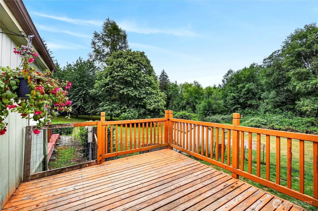 6622 5th Drive NW Marysville WA 98271