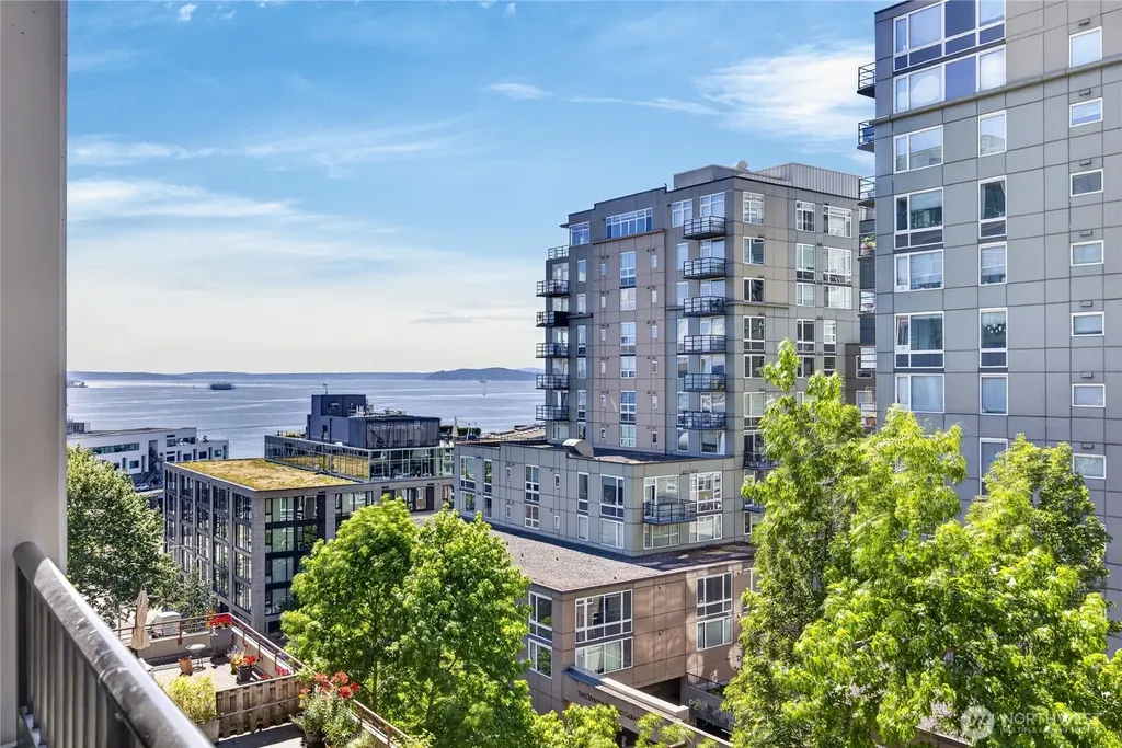 2717 Western Avenue Seattle WA 98121
