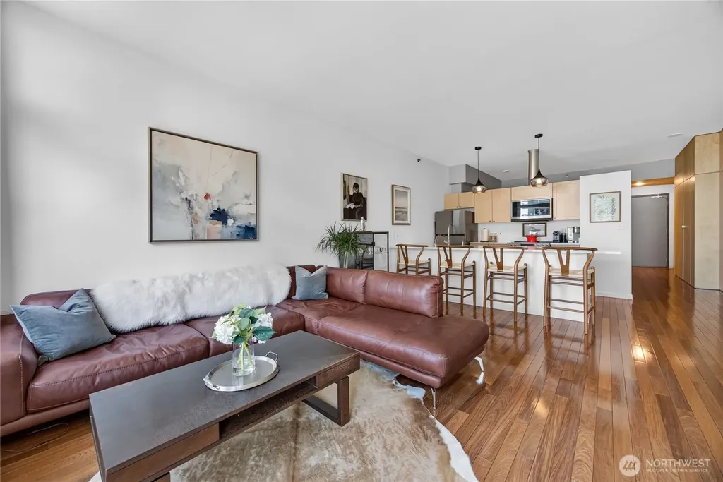 2717 Western Avenue Seattle WA 98121