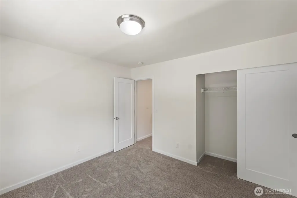 920 E Old Ranch Road Allyn WA 98524