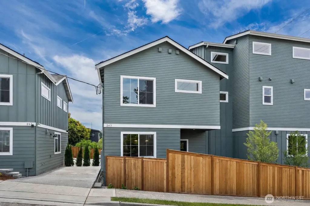 263 NW 42nd Street Seattle WA 98107
