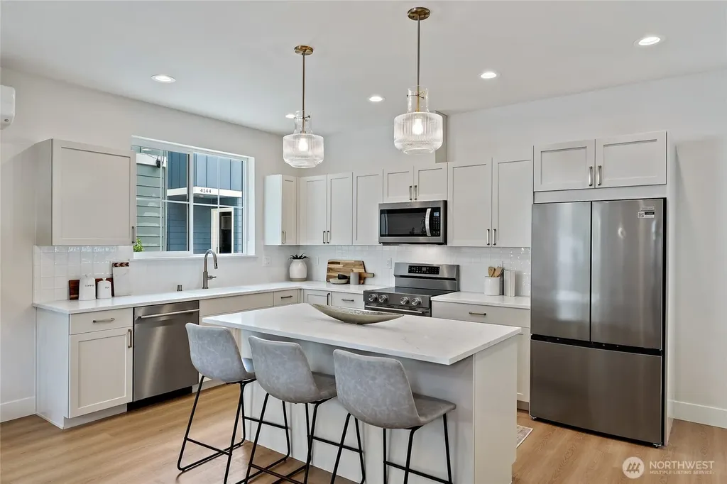 263 NW 42nd Street Seattle WA 98107