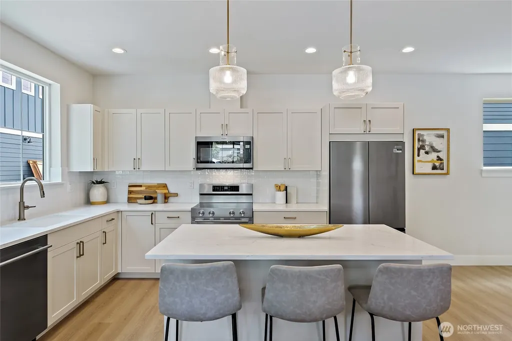 263 NW 42nd Street Seattle WA 98107