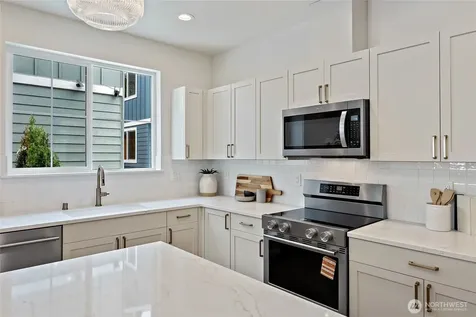 263 NW 42nd Street Seattle WA 98107