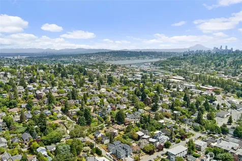 263 NW 42nd Street Seattle WA 98107
