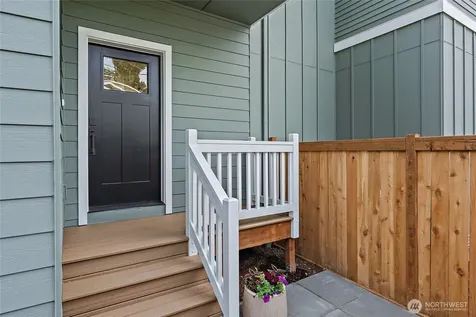 263 NW 42nd Street Seattle WA 98107