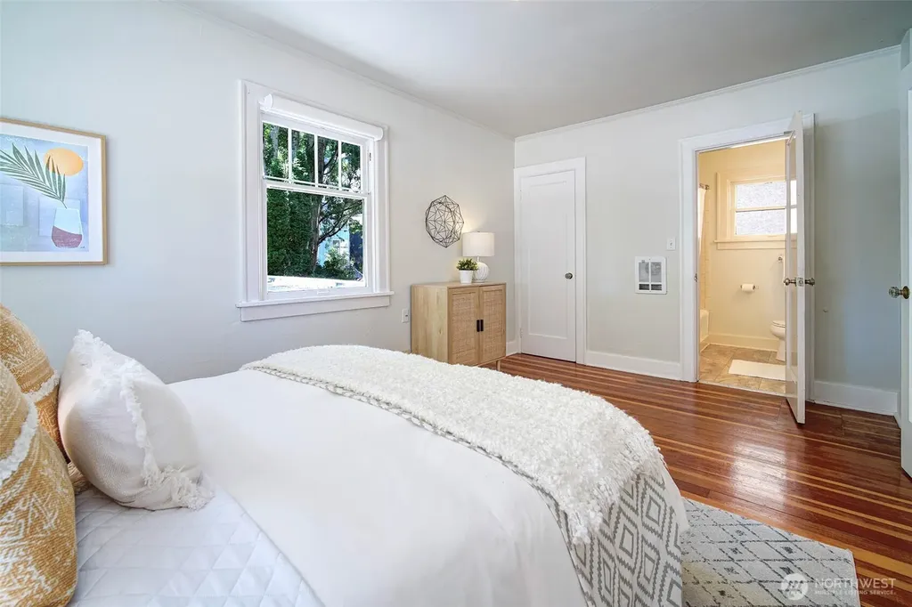 19 Dravus Street Seattle WA 98109