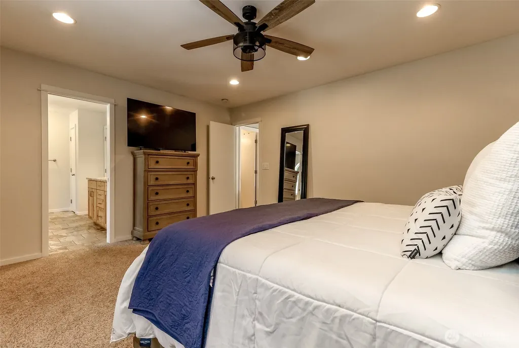 17122 45th Street E Bonney Lake WA 98391