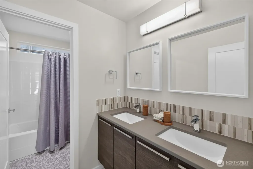 33011 SE Cottonwood Street Black Diamond WA 98010