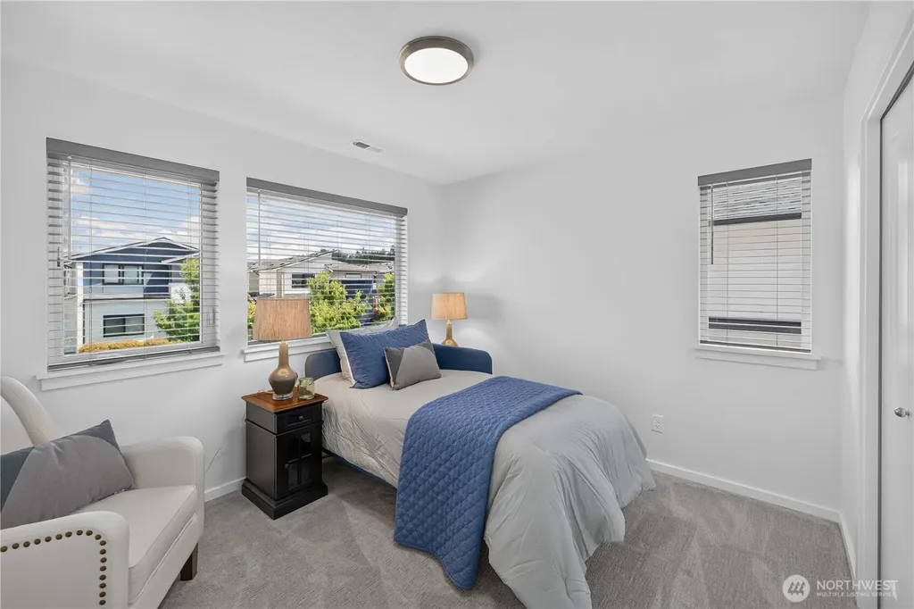 33011 SE Cottonwood Street Black Diamond WA 98010