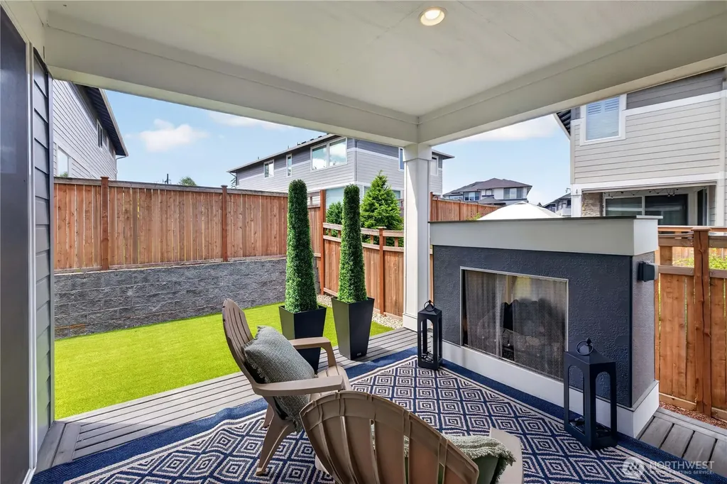 33011 SE Cottonwood Street Black Diamond WA 98010