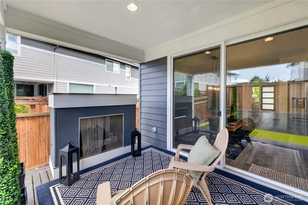 33011 SE Cottonwood Street Black Diamond WA 98010