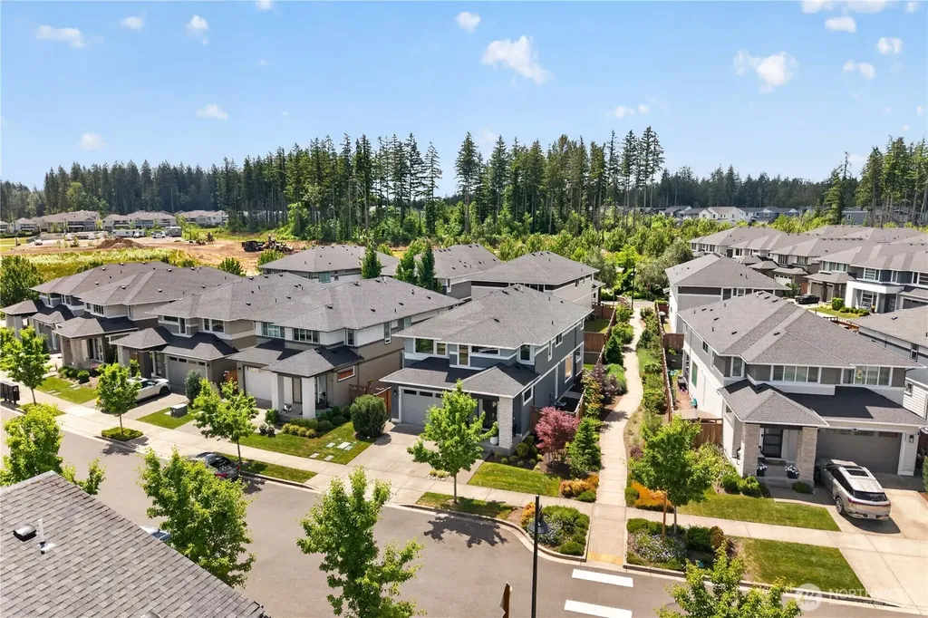 33011 SE Cottonwood Street Black Diamond WA 98010