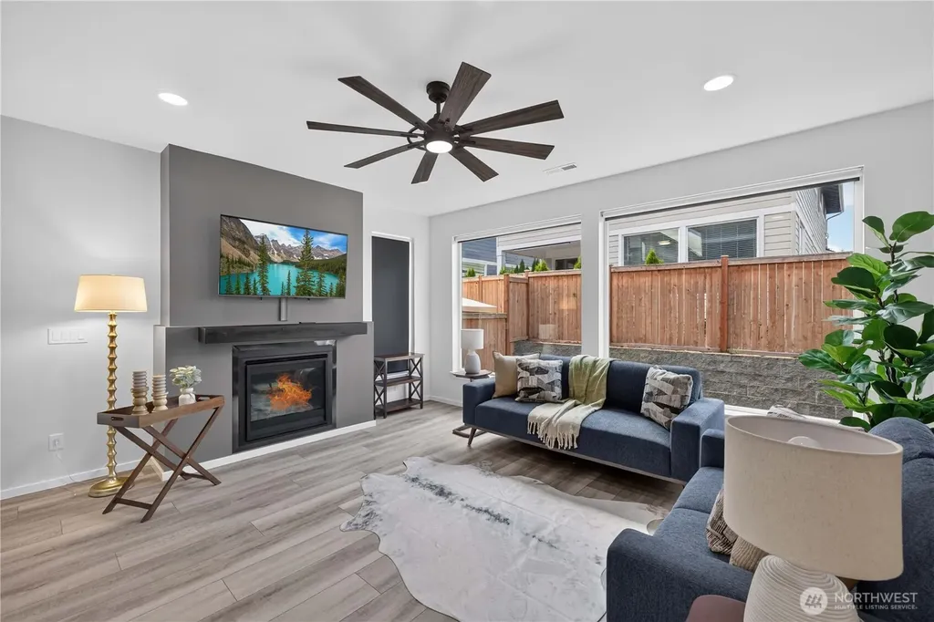 33011 SE Cottonwood Street Black Diamond WA 98010