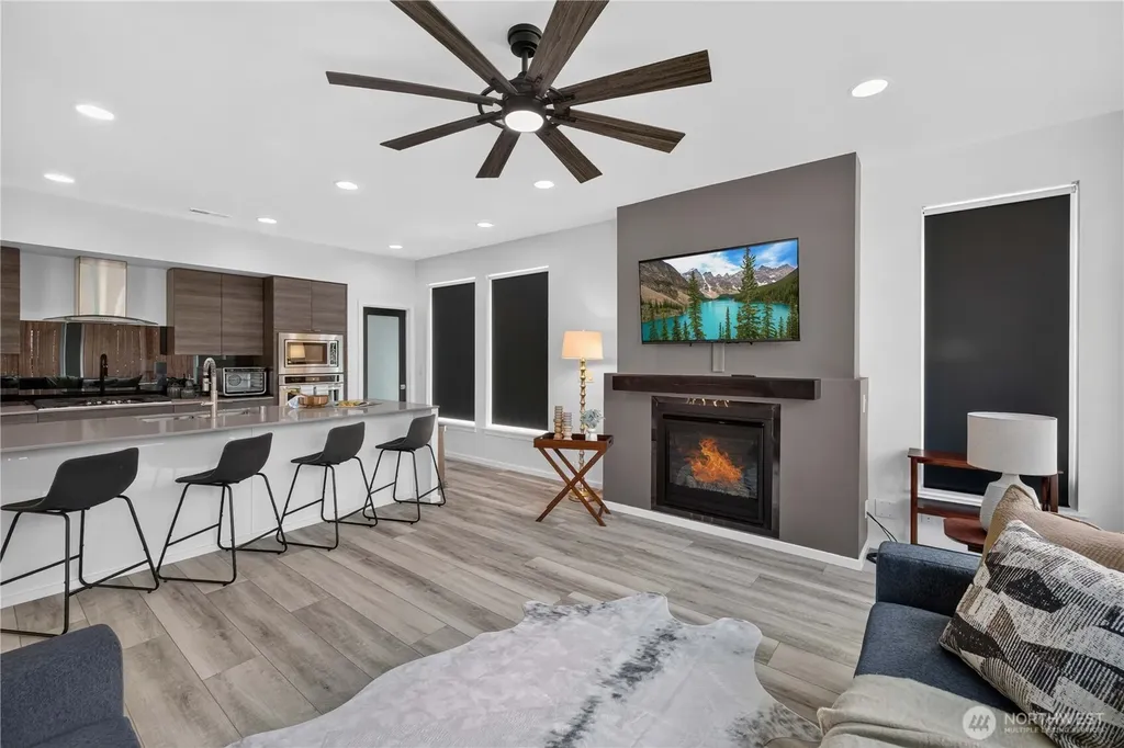 33011 SE Cottonwood Street Black Diamond WA 98010