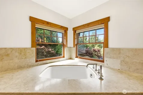 43013 SE 163rd Street North Bend WA 98045
