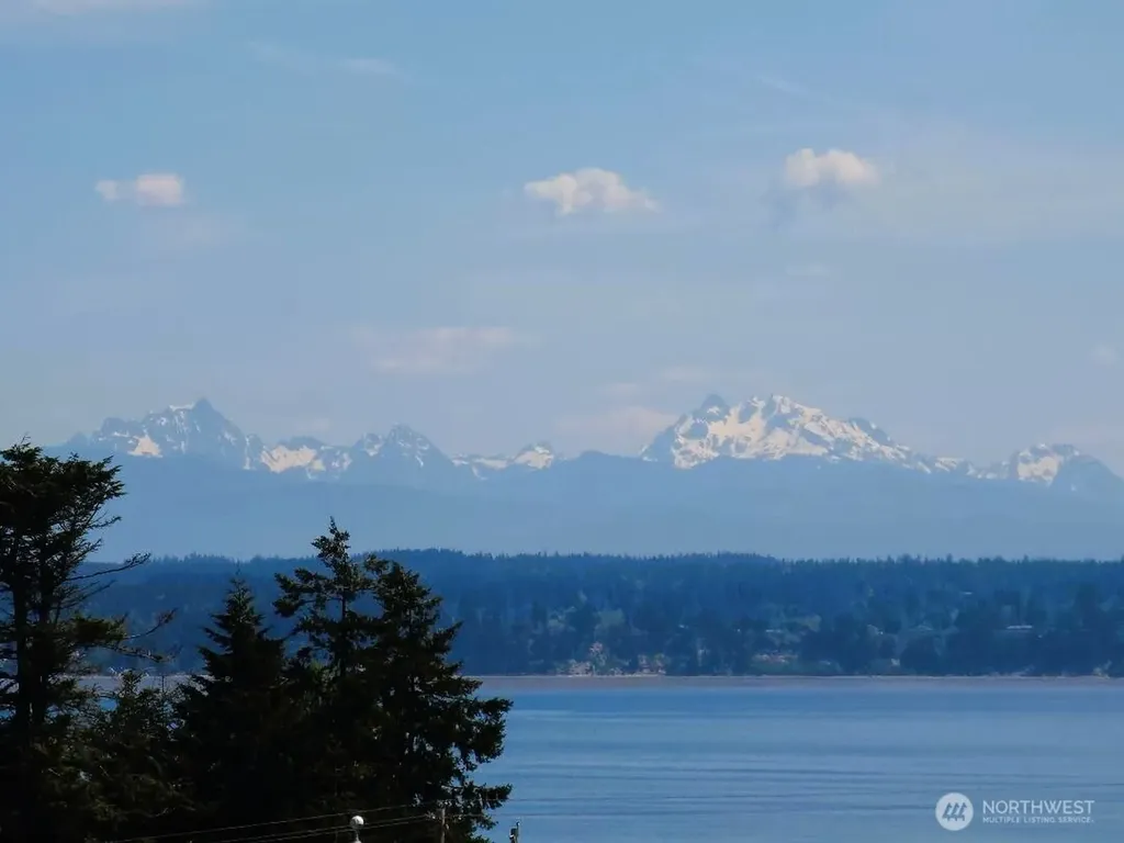 1497 Thompson Drive Camano Island WA 98282
