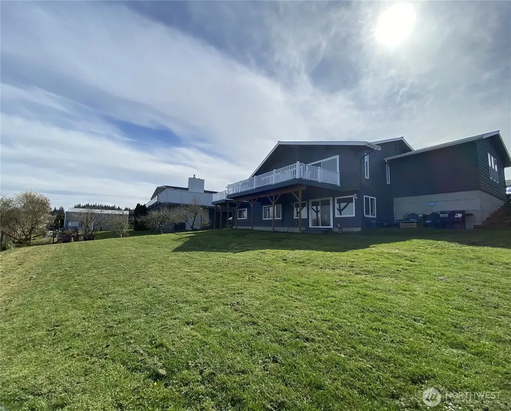 1497 Thompson Drive Camano Island WA 98282