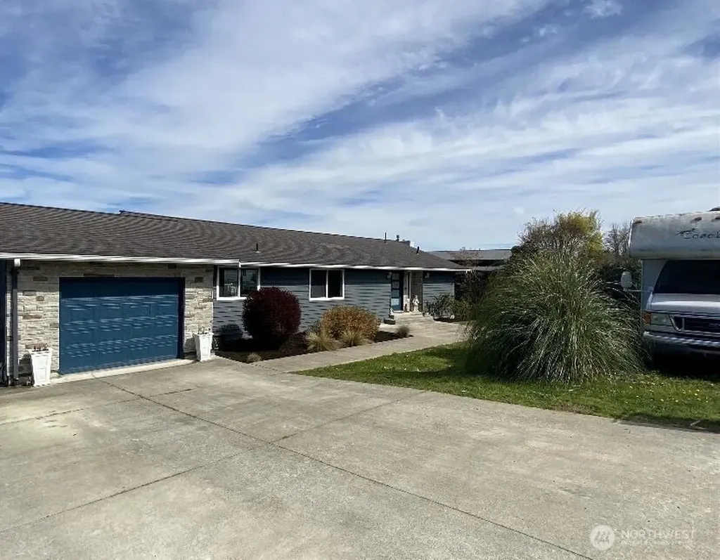 1497 Thompson Drive Camano Island WA 98282