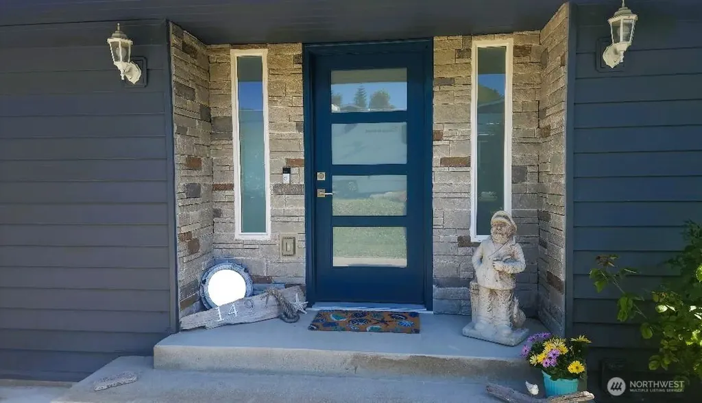 1497 Thompson Drive Camano Island WA 98282