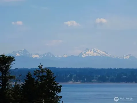 1497 Thompson Drive Camano Island WA 98282