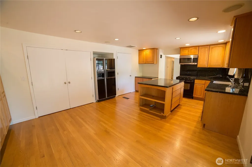 2500 167th Place NE Bellevue WA 98008