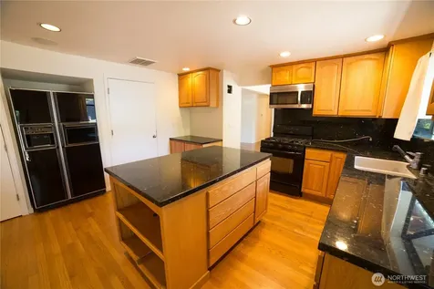 2500 167th Place NE Bellevue WA 98008